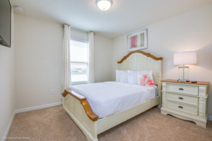 Room 142 of 160