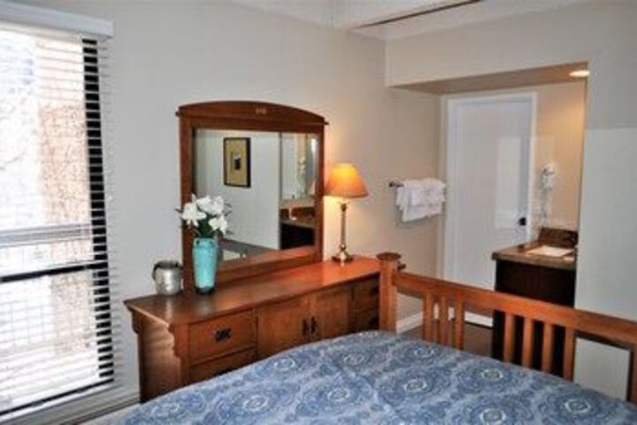 Room 79 of 195