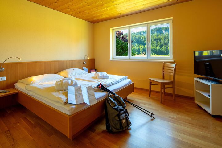 Room 13 of 61