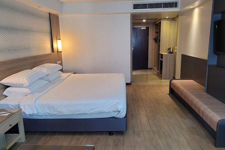Room 17 of 45
