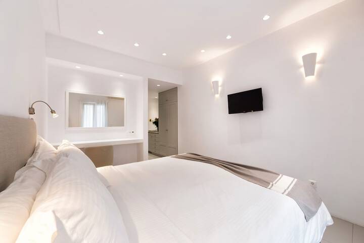 Room 40 of 164