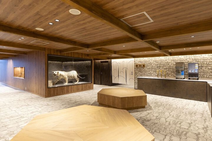 Lobby Entry