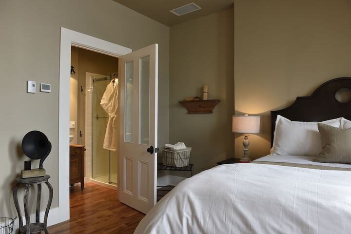 Room 15 of 51