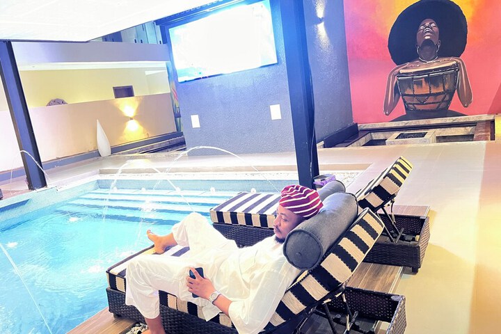 Pool 35 of 61