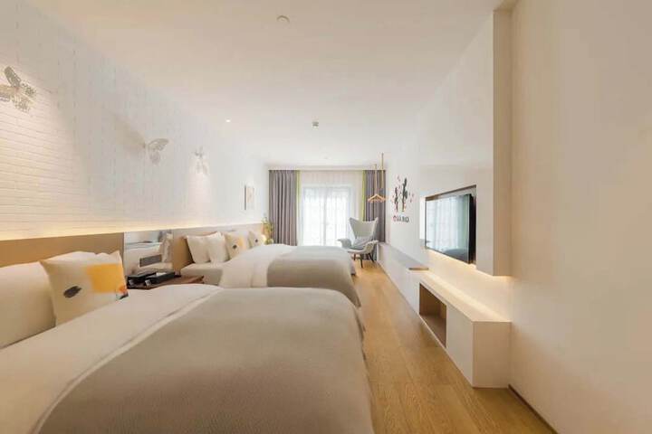 Room 13 of 62