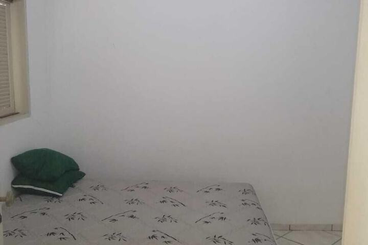 Room 5 of 18