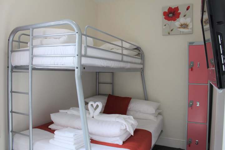 Room 8 of 26