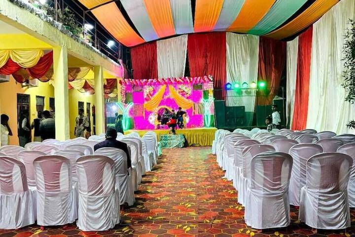 Ballroom/Hall 21 of 26