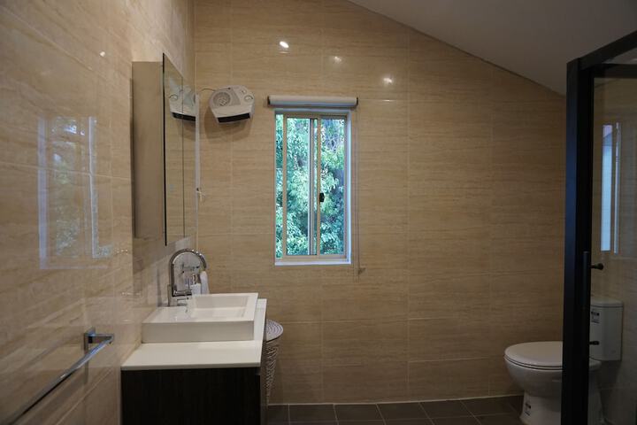 Room 15 of 20