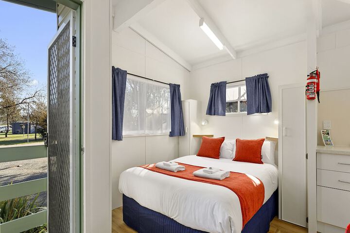 Room 21 of 85