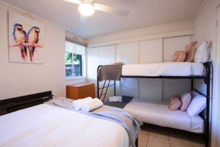 Room 40 of 252