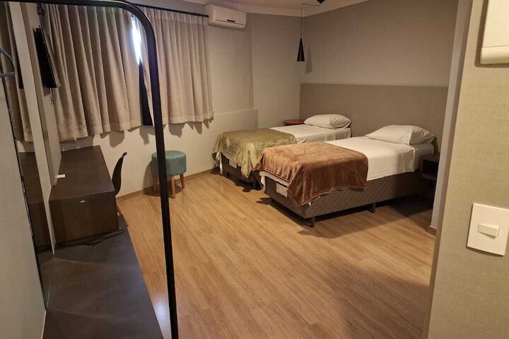 Room 25 of 130