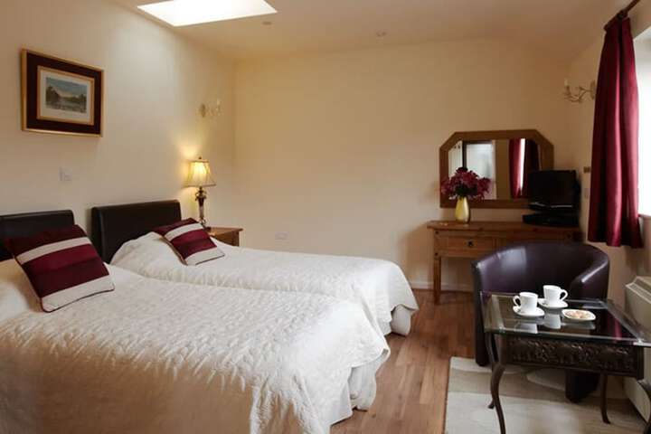 Room 5 of 40