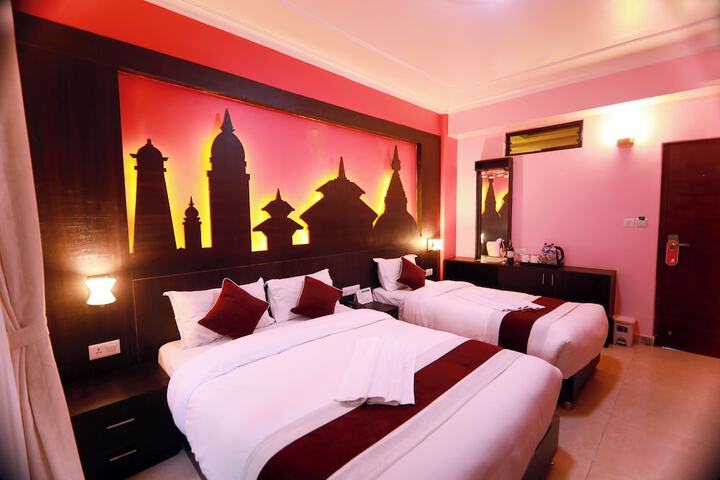 Room 10 of 40