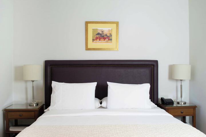 Room 42 of 131
