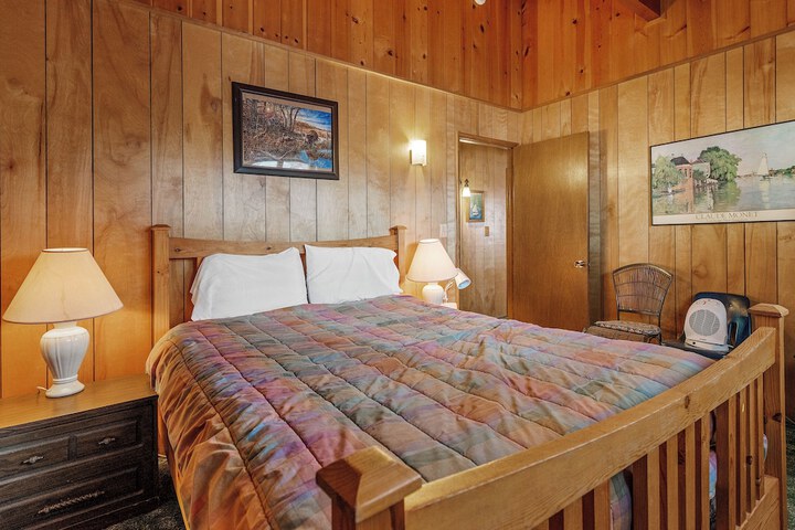 Room 3 of 19