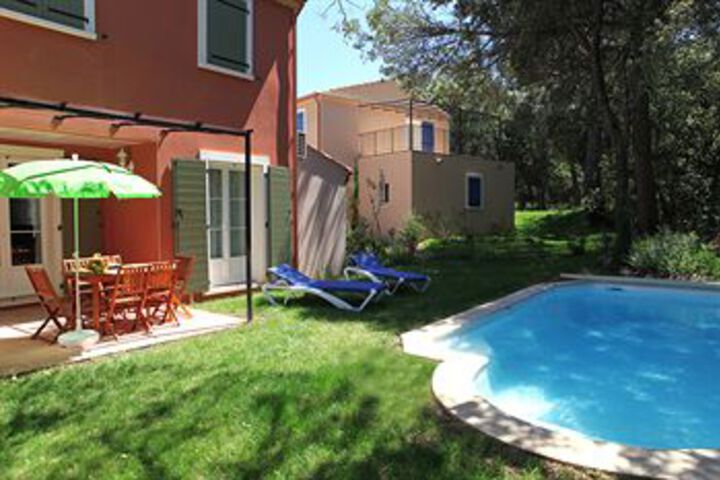 Pool 19 of 23