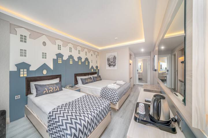 Room 9 of 74