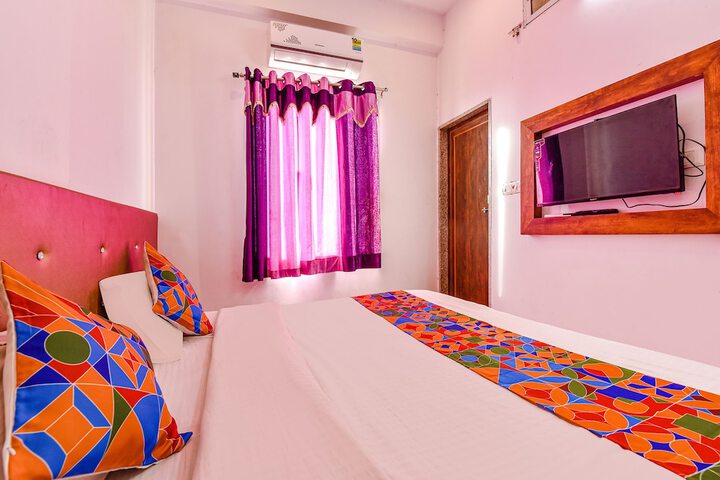 Room 14 of 24