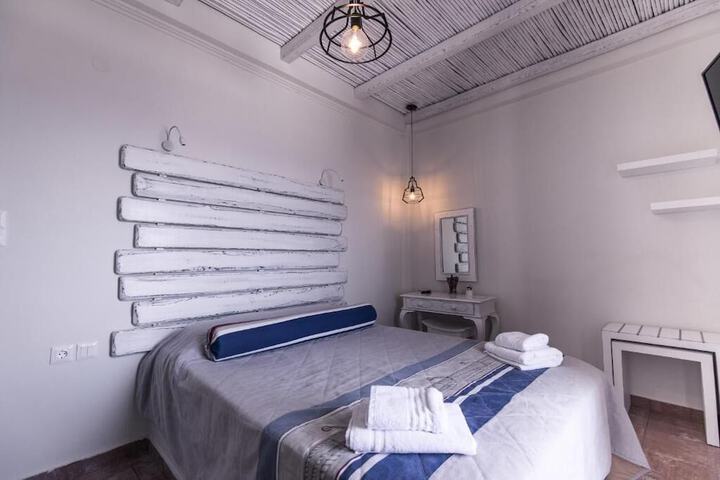 Room 32 of 188