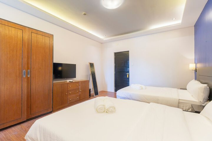 Room 10 of 44
