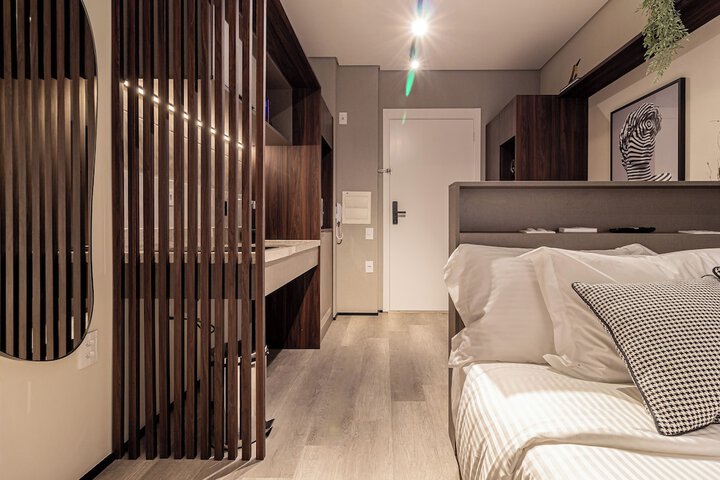 Room 56 of 184