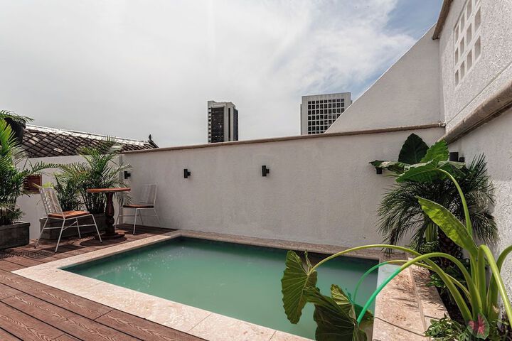 Pool 41 of 57