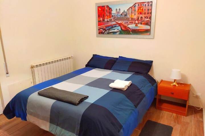 Room 5 of 49