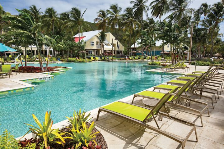 Hotel Pool