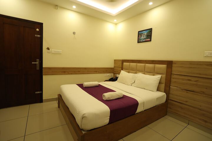 Room 12 of 63