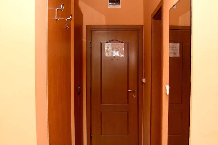 Room 7 of 69