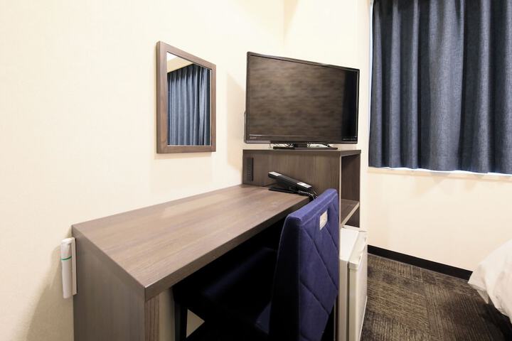 Room 19 of 49