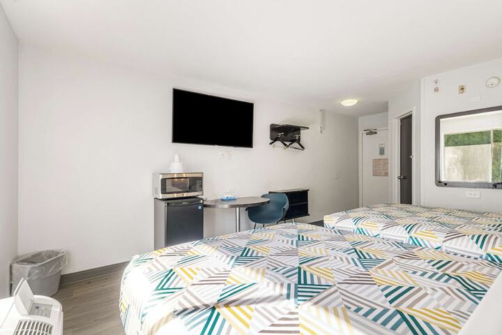 Room 10 of 30