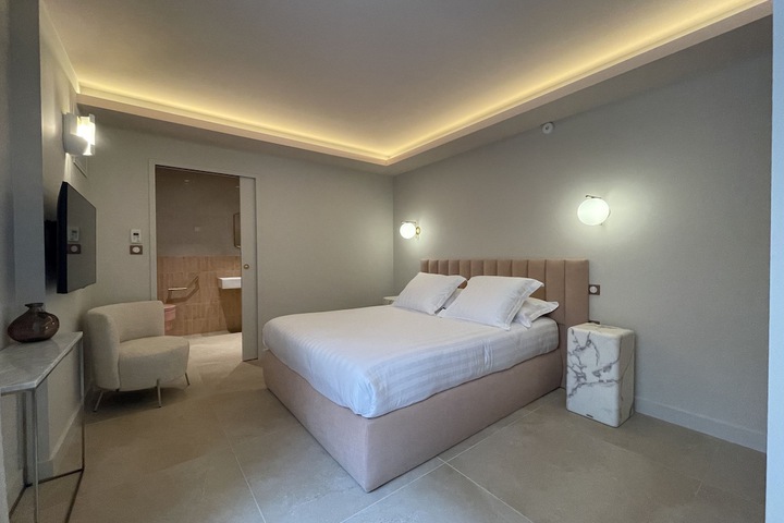 Room 7 of 45
