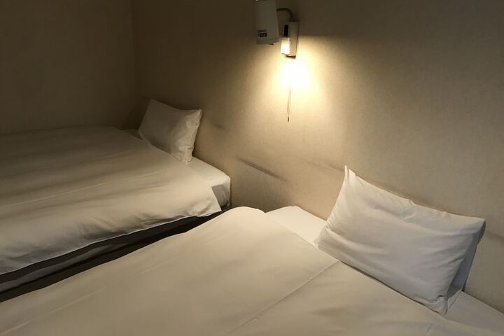 Room 49 of 139