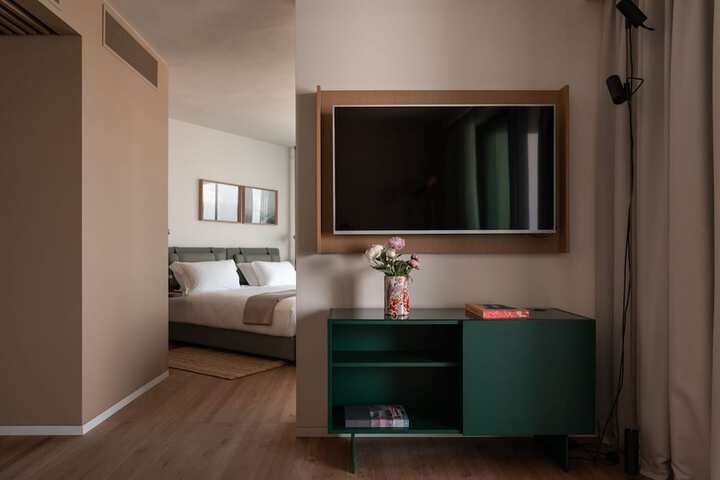 Room 17 of 72