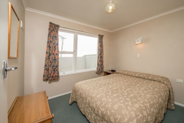 Room 14 of 35