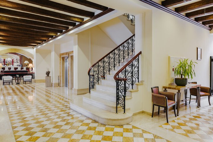 Hotel Interior 10 of 131