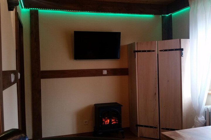 Room 4 of 64