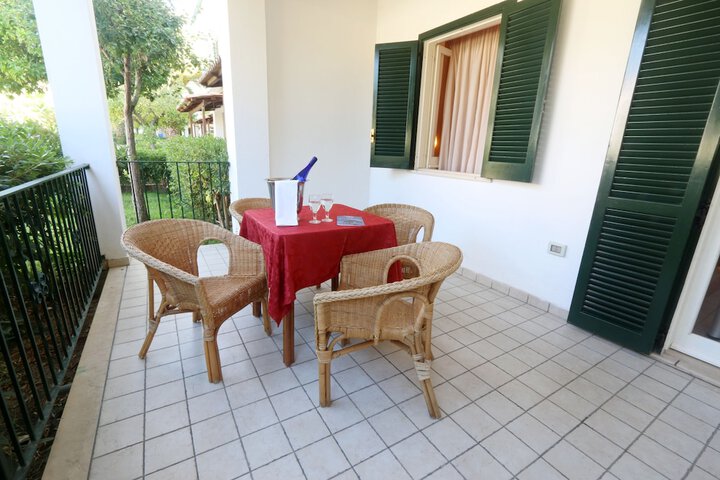 Terrace/Patio 10 of 32