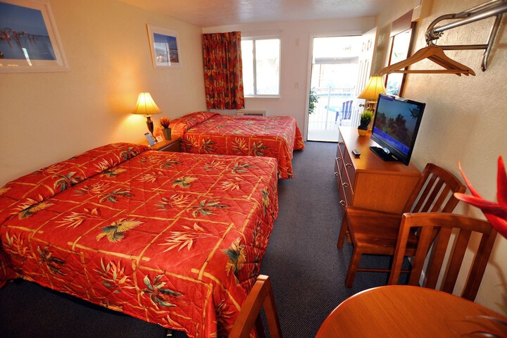 Room 4 of 38