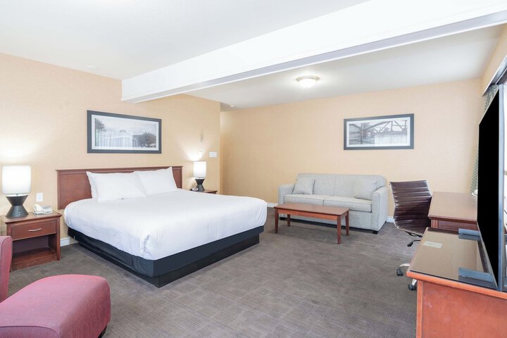 Room 20 of 34