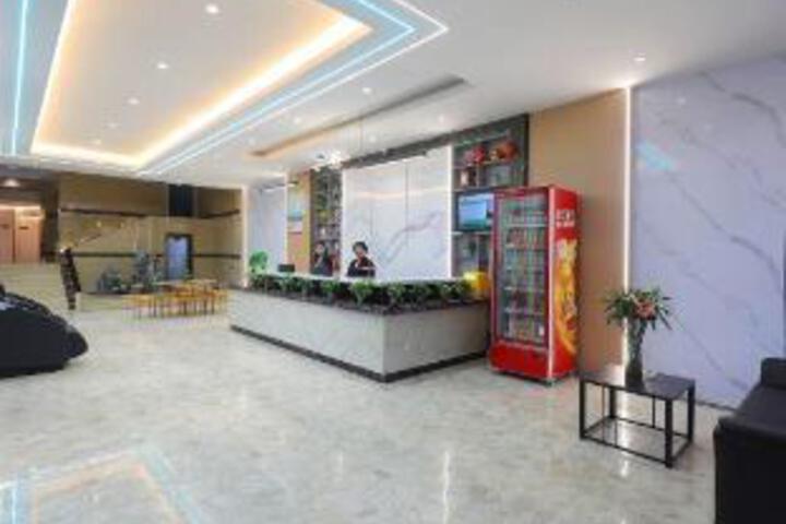 Zhi Xin Zhi Zi Hua Kai Hotel (Xiantao Bus Station Hongda Road Branch)