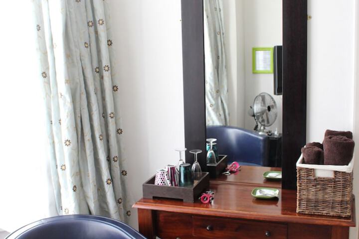 Room 4 of 42