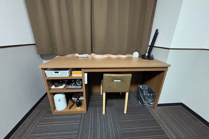 Room 10 of 41