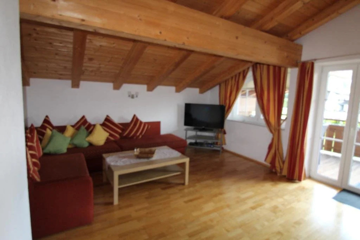 Room 2 of 17