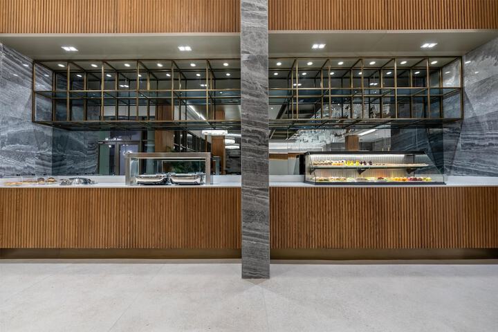Hotel Interior 16 of 137