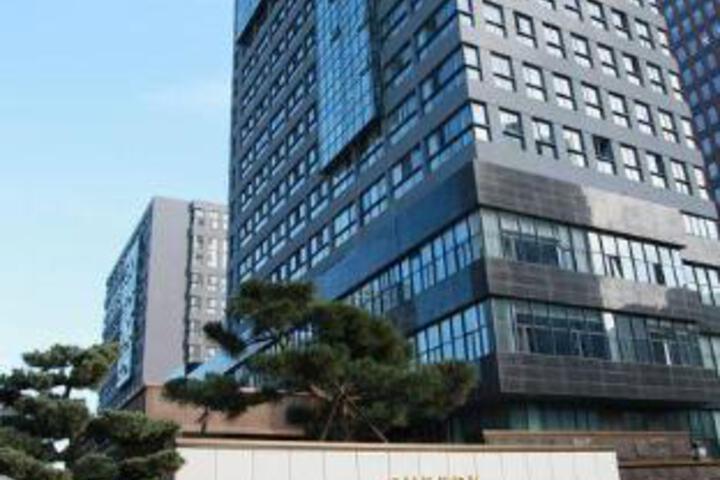 Weihai Jiuzihuanglong Brilliant Hotel (Weihai High-speed Railway Station Hanlefang Branch)