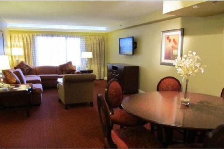 Room 12 of 40
