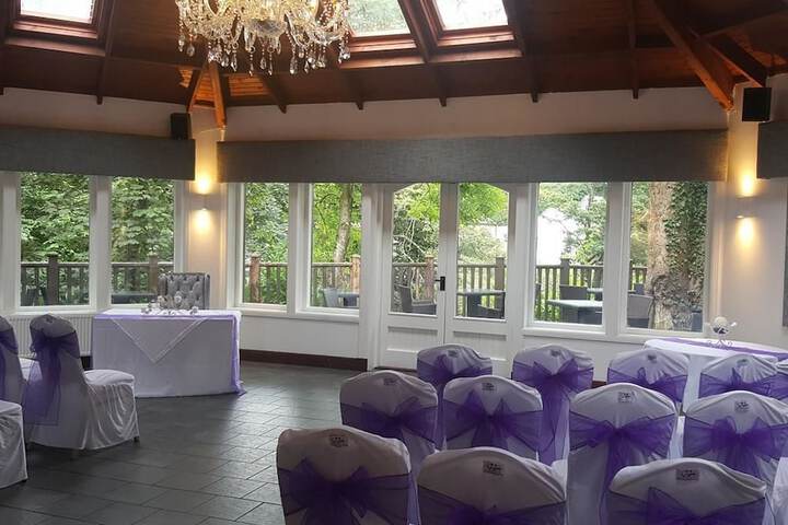Ballroom/Hall 31 of 43